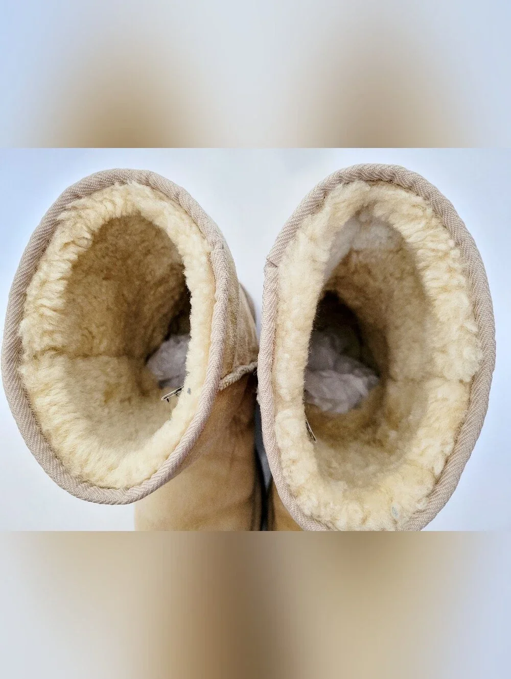 UGG Australia Classic Short II Boots Genuine Leather/Sheepskin US 9